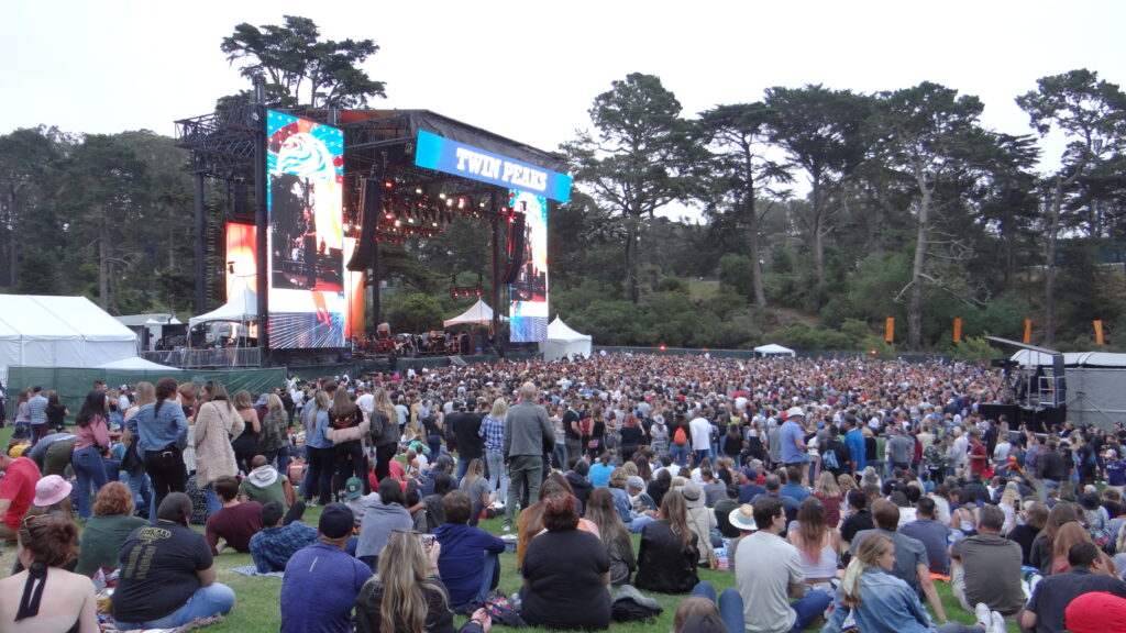 Twin Peaks Stage